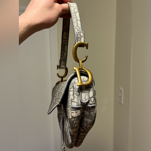 DIOR SADDLE BAG IN GREY OBLIQUE MONOGRAM - Picture 2 of 11